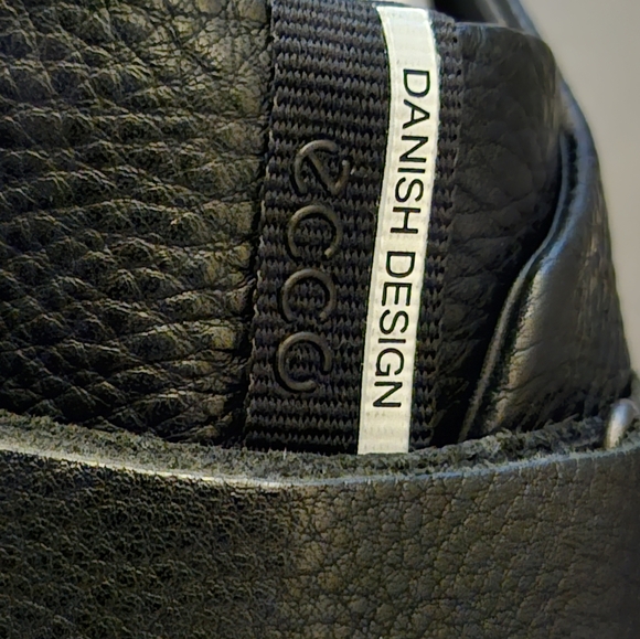 NIB ECCO Soft 8 Black Leather Loafer Sneaker Velcro Closure Women's 41 10 - Picture 10 of 16